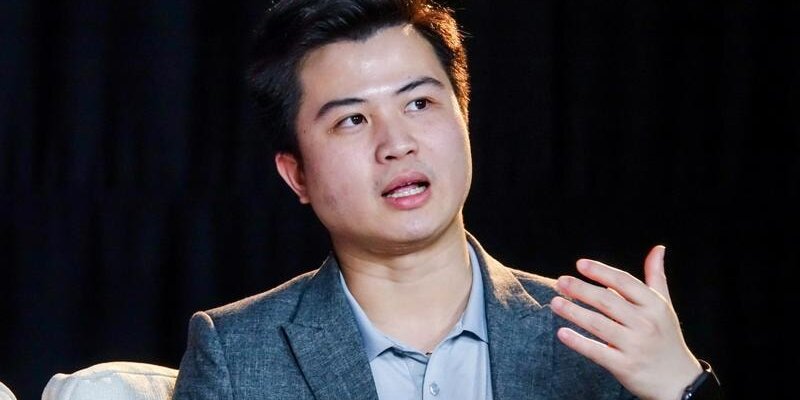 Tac-gia-Pham-Minh-The-sang-lap-nen-LUCKY88 (2)